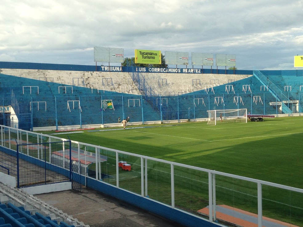Estádio Monumental Jose Fierro recebe lotação máxima na Libertadores (Foto: Rodrigo Faber)