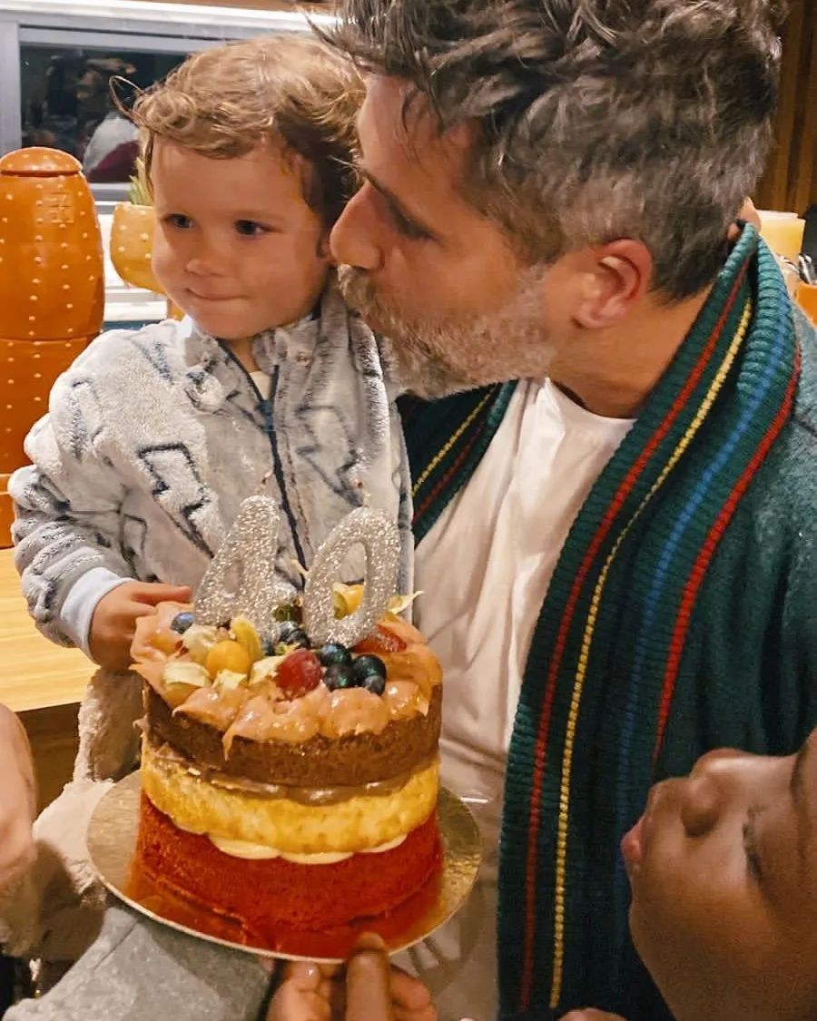 Bruno Gagliasso mostra festa de aniversário com Giovanna Ewbank e os filhos Bless e Zyan (Foto: Reprodução/Instagram)