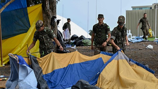 Major da reserva da PM é preso por ensinar tática de guerrilha em acampamento bolsonarista no DF