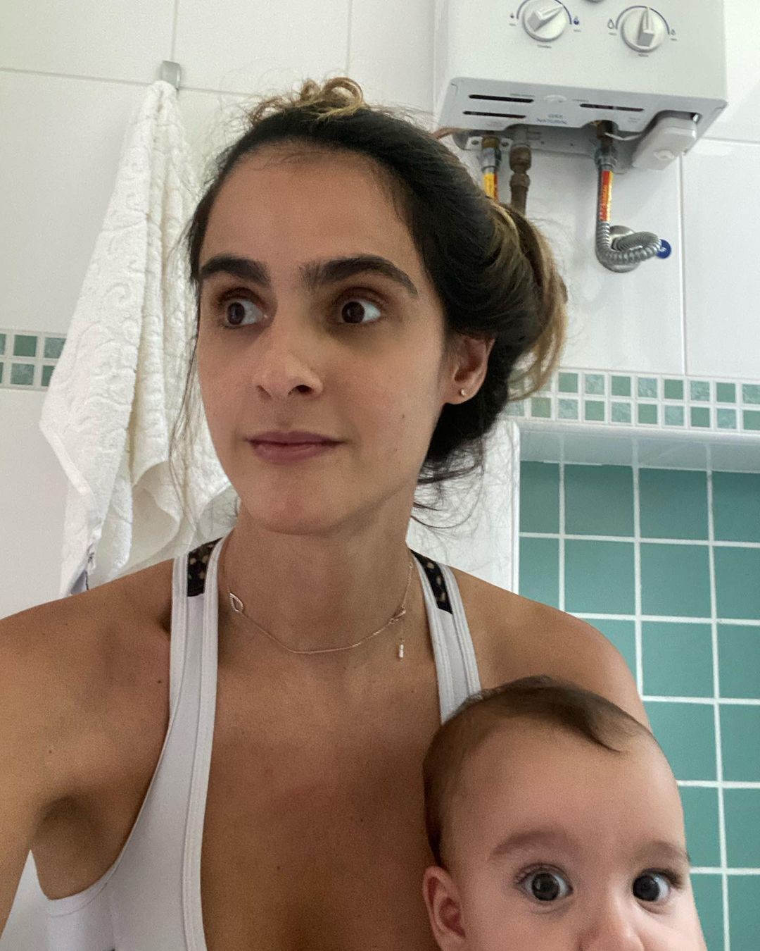 Marcella Fogaça mostra momento com uma das filhas gêmeas, de seu relacionamento com Joaquim Lopes (Foto: Reprodução / Instagram)