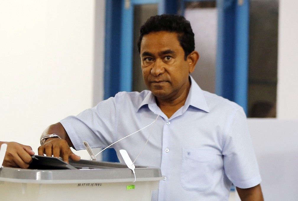 Abdulla Yameen, ex-presidente das Maldivas, acusado de envolvimento em desvio de dinheiro de uma companhia estatal â€” Foto: AP Photo/Eranga Jayawardena, File