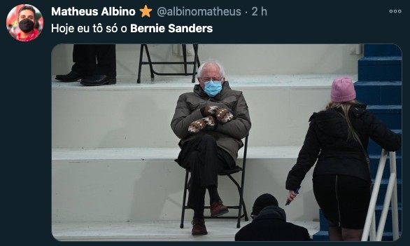 No Twitter, Bernie Sanders na série Doctor Who, dentro de cartoon e apenas para representar os usuários (Foto: Reprodução/Twitter)