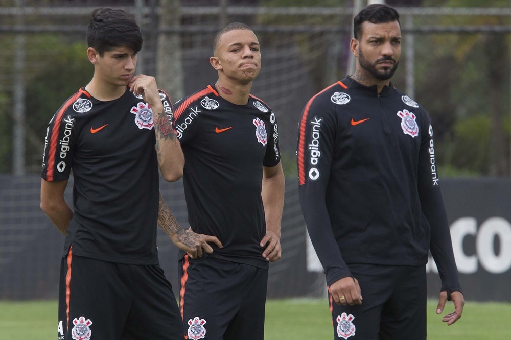 Destaque na base, Rafael Bilu dá os primeiros passos no profissional