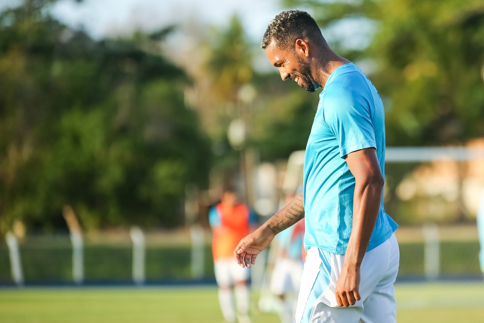 Everton Heleno foi eleito craque do Alagoano 2017 pelo CSA — Foto: Ascom CSA