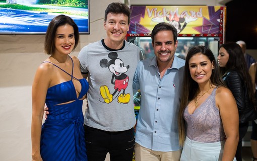 Rodrigo Faro com a mulher, Vera Viel, Simone com o marido, Kaká Mendes
