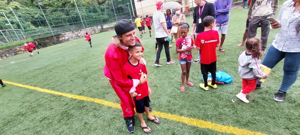 O pequeno Davi Luiz foi batizado assim em homenagem ao zagueiro do Flamengo &mdash; Foto: Fred Gomes