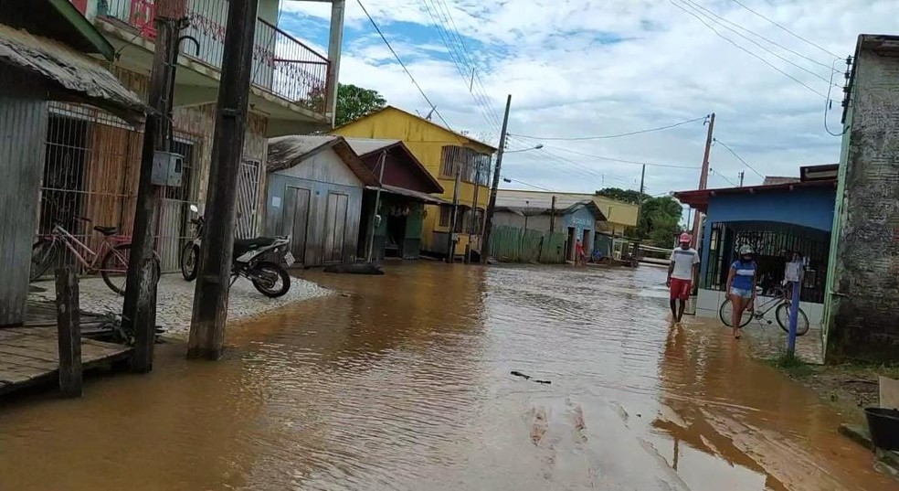 Após recuar, Rio Tarauacá volta a transbordar no interior do AC e já atinge cerca de 12 mil pessoas  — Foto: Arquivo pessoal
