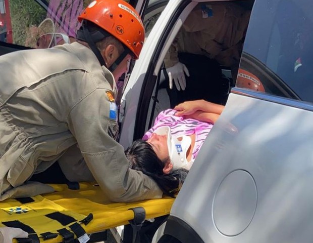 Fernanda Brum sofre acidente de carro (Foto: Reprodução/Instagram)