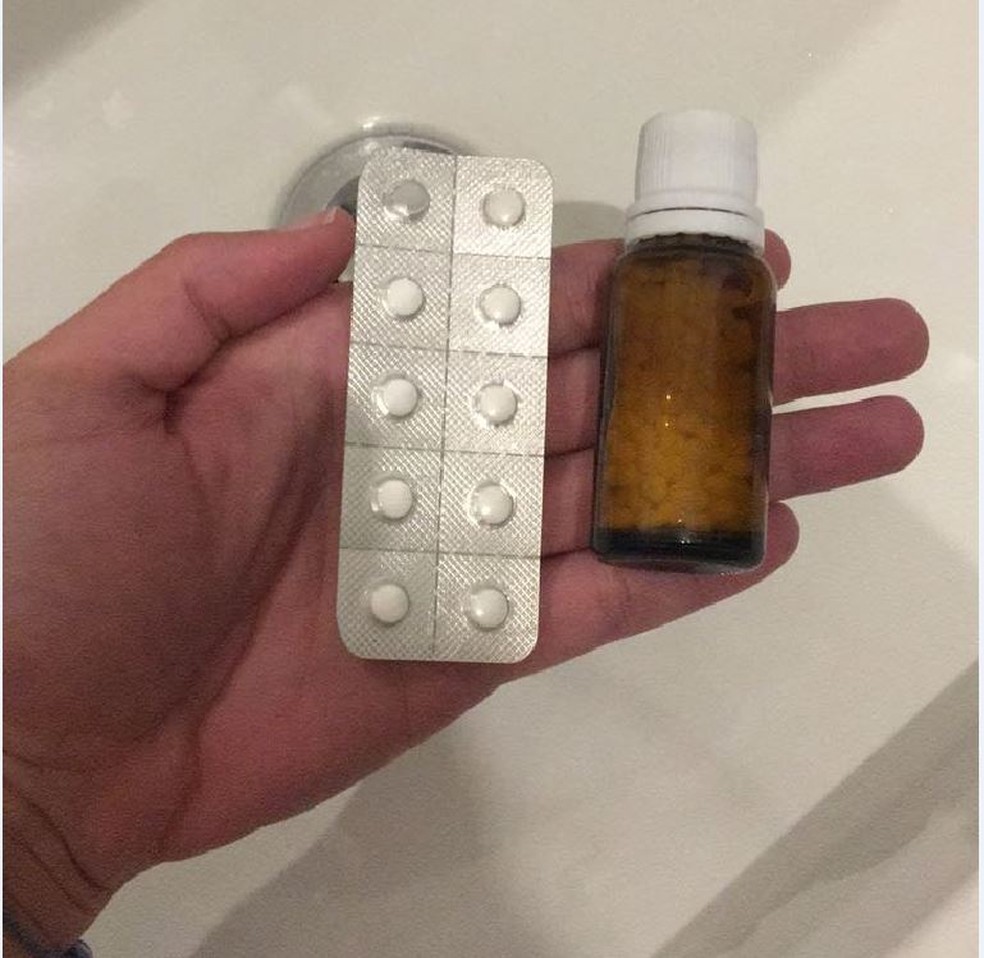 Yasmin chegu a tomar quatro medicamentos controlados após tentar tirar a própria vida  (Foto: Arquivo pessoal)