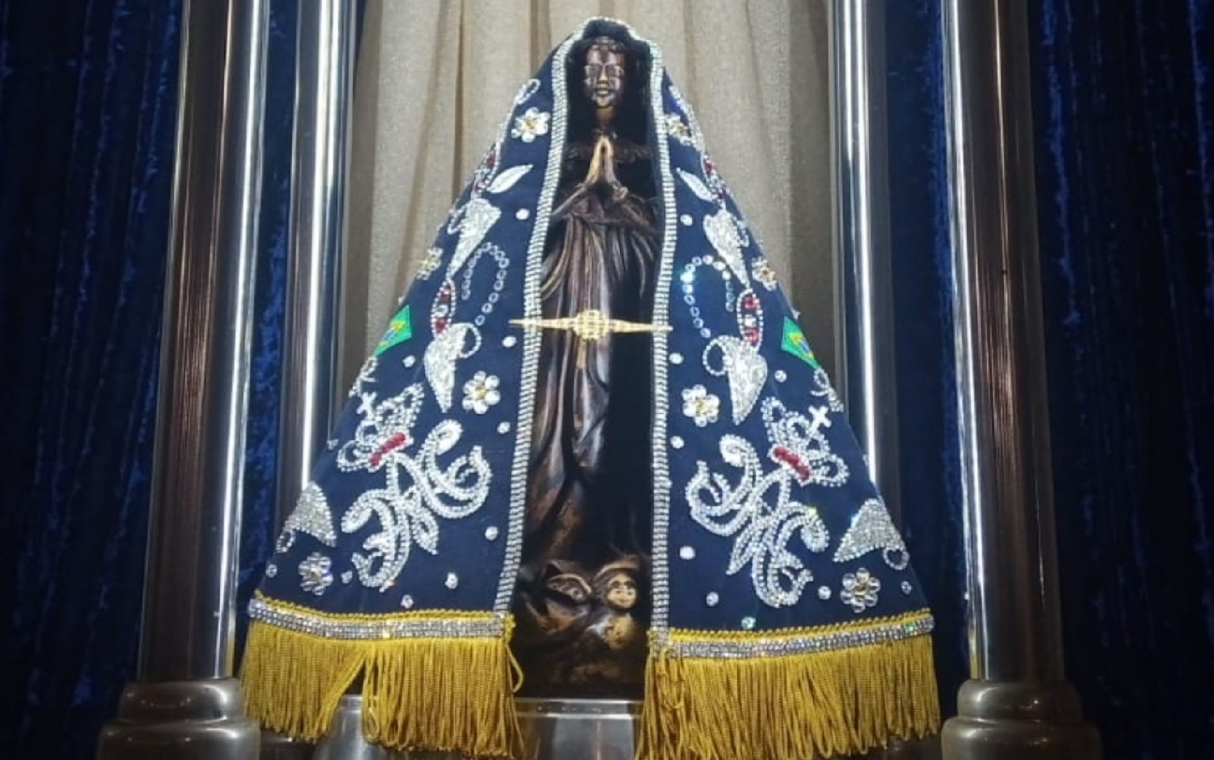 Coroa doada pelo Santuário Nacional de Nossa Senhora Aparecida é furtada de igreja em Jaboticabal; VÍDEO