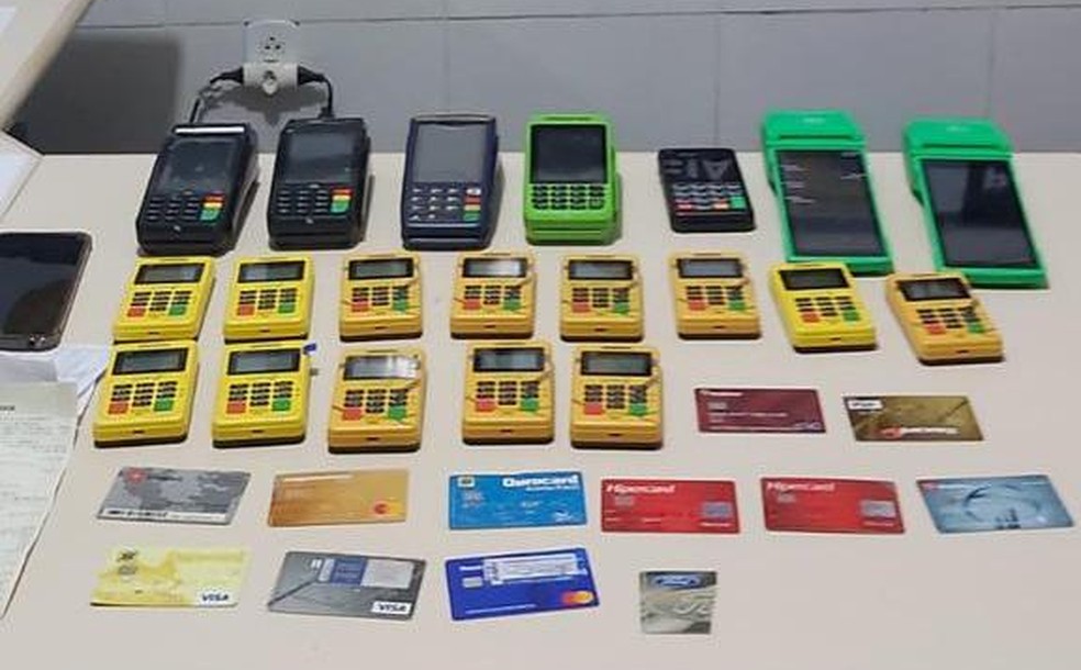 Homem é preso suspeito de se passar por funcionário de bancos na Bahia e aplicar golpes de mais de R$ 50 mil  — Foto: Divulgação / Polícia Civil