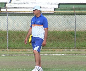 Fahel Júnior descarta time fechado contra São Paulo: ‘Temos que jogar'