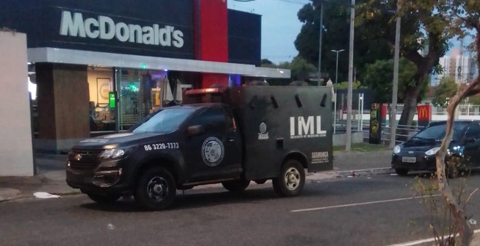 Jovem de 18 anos é assassinado a tiros na Avenida Dom Severino, Zona Leste de Teresina — Foto: Reprodução