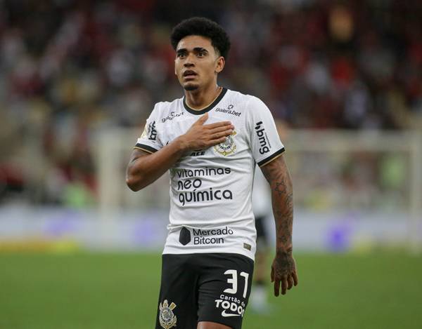 Grêmio faz consulta para tentar empréstimo de Du Queiroz, ex-Corinthians