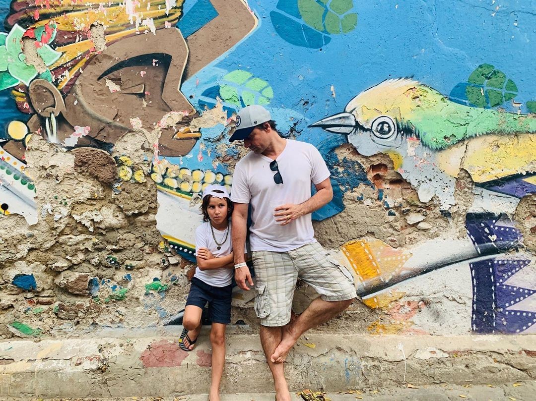 Murilo Rosa com a família em Cartagena (Foto: Reprodução Instagram)