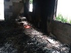 Fogo destrói duas casas de chácara do prefeito de Balneário Piçarras, SC