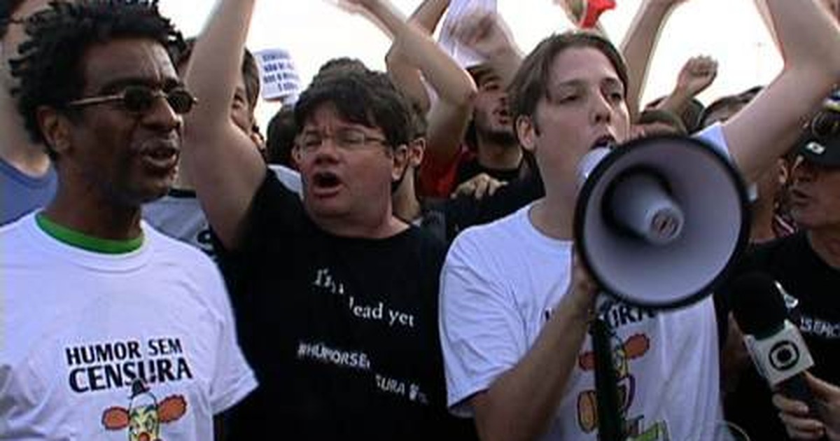Bom Dia Brasil - Humoristas protestam contra lei que proíbe piadas ...