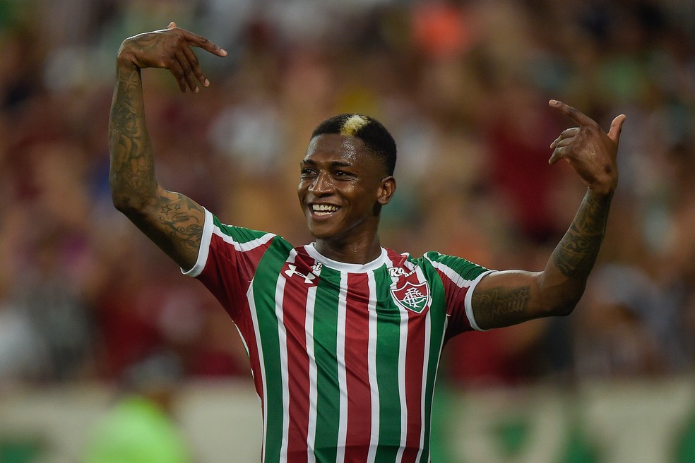 Fluminense busca alternativas para comprar direitos e ...