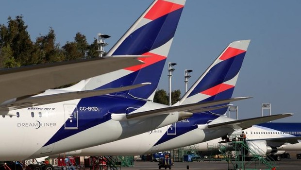 A linha aérea Latam reduz em 46% seu prejuízo em 2013, Economia