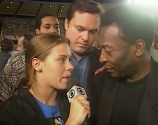 Carolina Dieckmann entrevista Pelé (Foto: Reprodução/TV Globo)