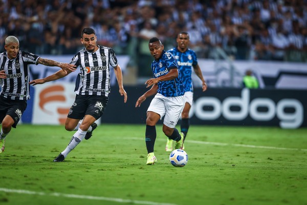 Dê nota aos jogadores de Atlético-MG x Grêmio hoje
