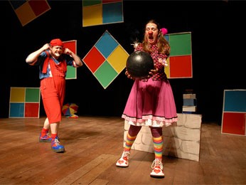 “Zão e Zoraida”, do grupo Ueba, será apresentado no Teatro Santa Isabel (Foto: Divulgação)