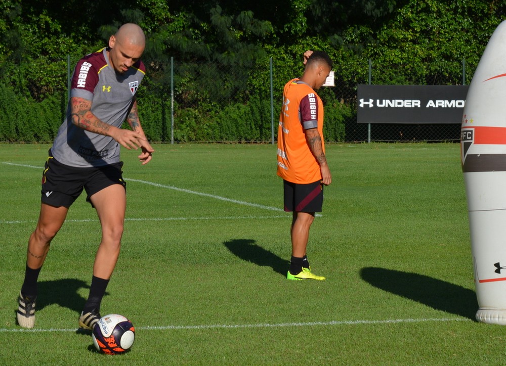 Com o último que sair, que apague a luz, Ceni não deverá escalar Maicon para duelo em Curitiba