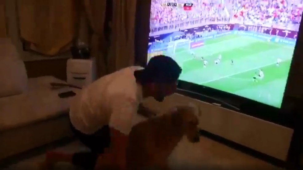 Thiago Maia, do Flamengo, assistindo à final da Libertadores — Foto: Reprodução