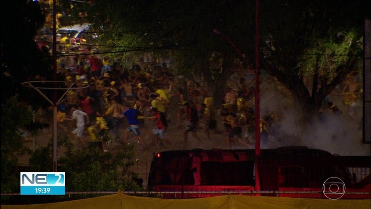 Integrantes de torcida do Sport são detidos por causa de confusão antes do  jogo contra Flamengo | Pernambuco | G1
