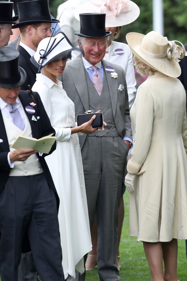 Meghan Markle e Harry com Charles e Camilla (Foto: Getty Images)
