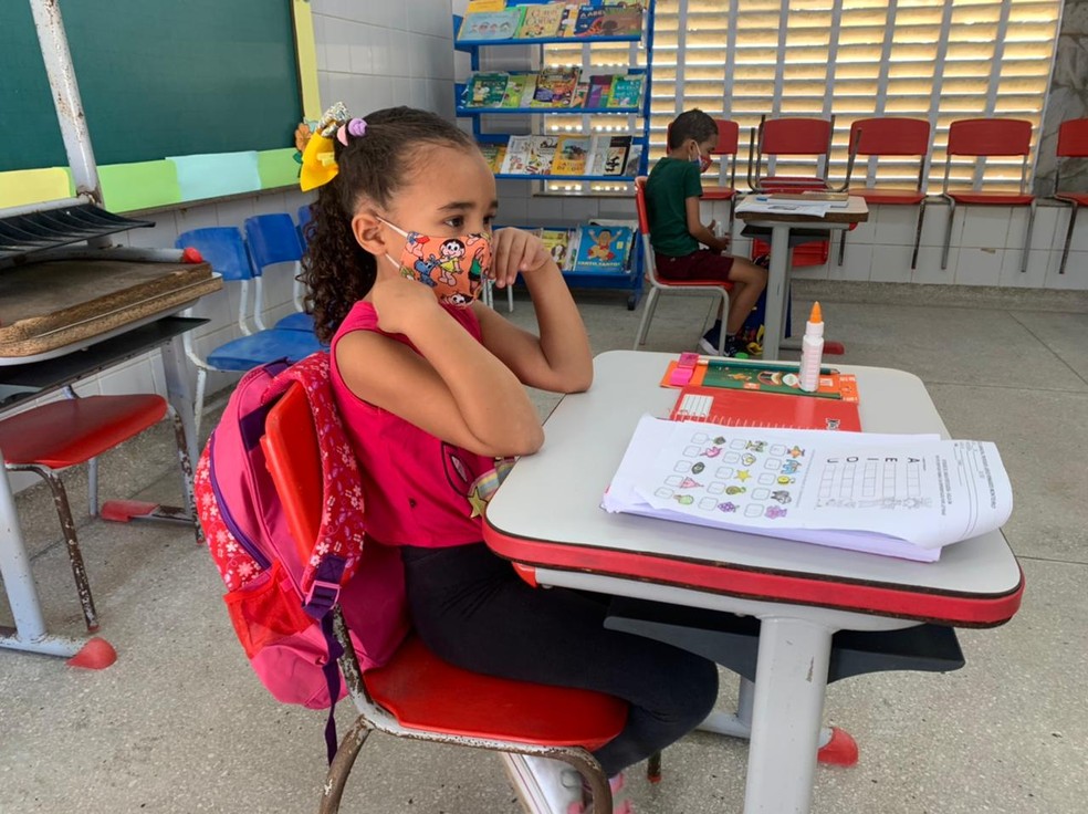 Natal retoma aulas presenciais para alunos do ensino fundamental &mdash; Foto: Carlos Dhaniel/Inter TV Cabugi