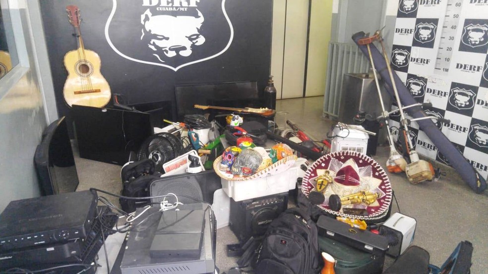 Produtos encontrados na casa onde suspeitos foram presos — Foto: Polícia Civil - MT/Assessoria