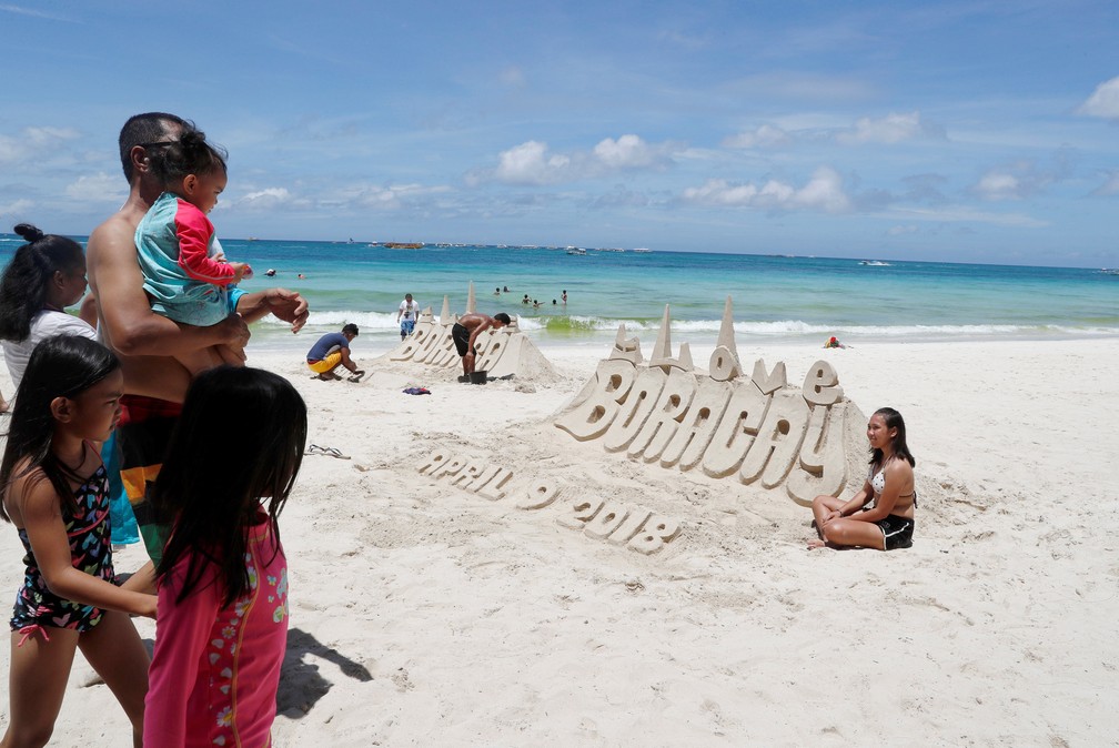 Esculturas em Ilha de Boracay, nas Filipinas.  (Foto: REUTERS/Erik De Castro)