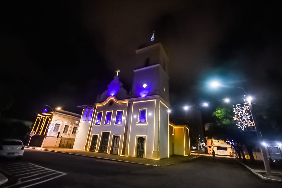 Igrejas e prédios históricos do centro de Natal recebem decoração natalina — Foto: Joana Lima/Prefeitura de Natal