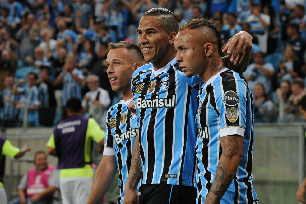 Jael e Everton foram os destaques da goleada sobre o Monagas (Foto: Wesley Santos/Agência PressDigital )