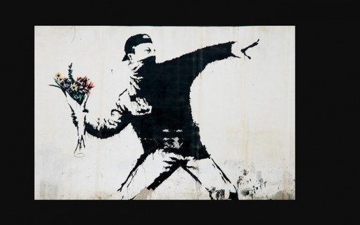 BANKSY SKATEDECK LOVE IN THE AIR　6550 Amazon.com: Skateboard Canvas Wall Art - Banksy 3 Piece Set