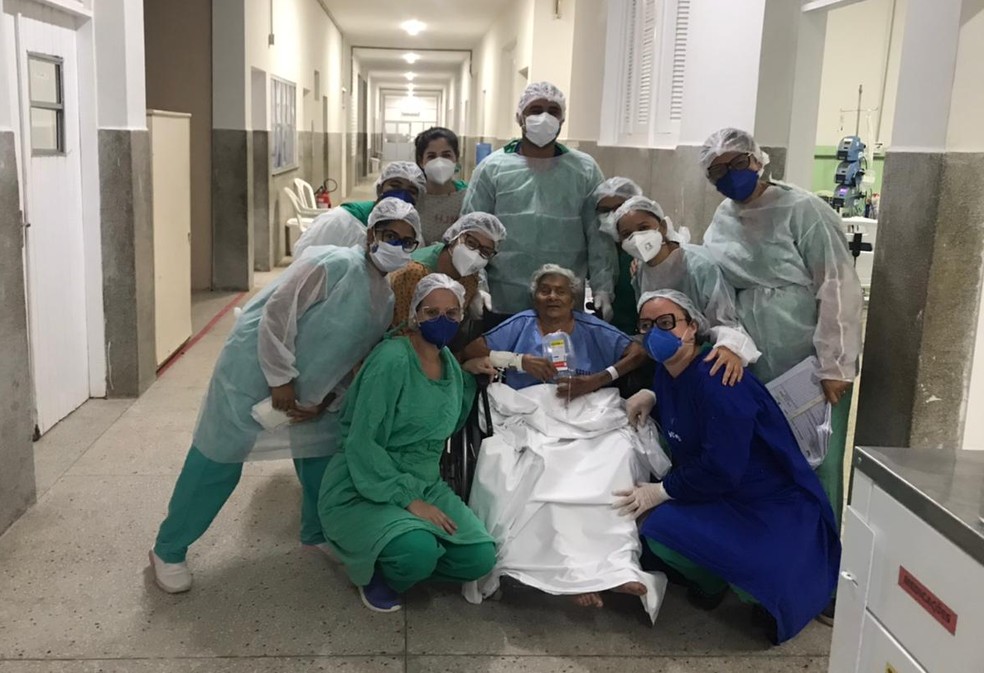 Idosa de 100 anos vence a Covid-19 e tem alta após 11 dias internada — Foto: Arquivo pessoal