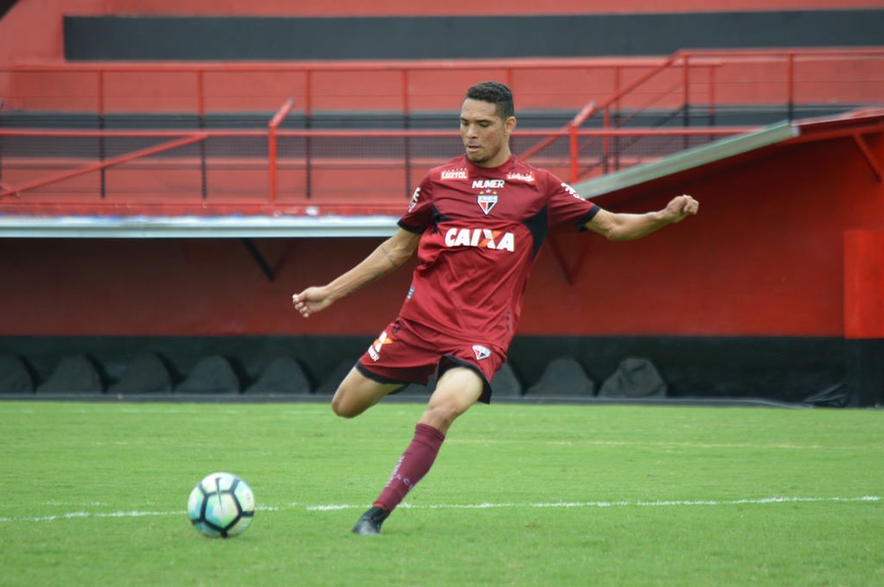 Luiz Fernando nos tempos de Atlético-GO — Foto: Paulo Marcos / Atlético-GO