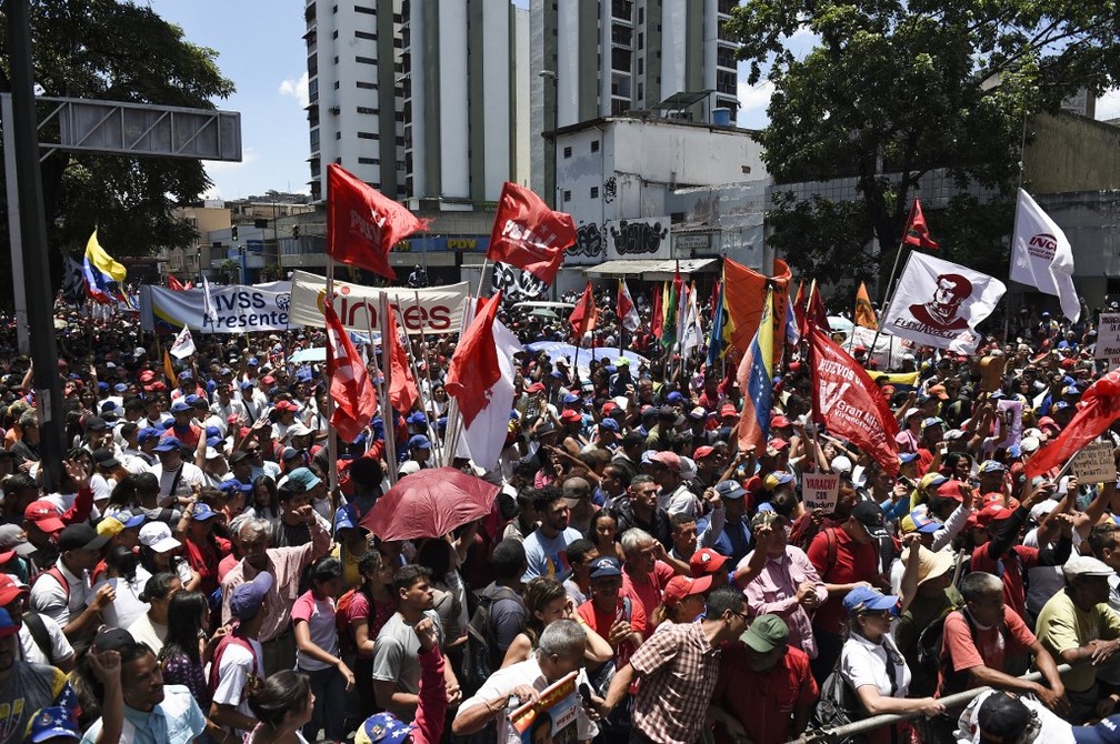 Venezuela é palco de novos protestos a favor e contra regime de Maduro ...