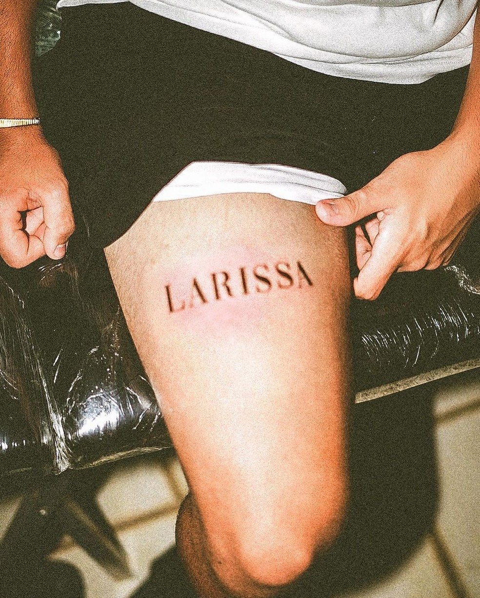 1 pedro 5 tatuagem Dj Pedro Sampaio Compartilha Tatuagem Misteriosa Nas Redes Sociais E Fas Especulam Anitta Famosos Gshow
