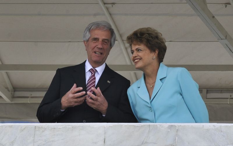 Dilma Rousseff e Tabaré Vázquez (Foto: José Cruz/Agencia Brasil)