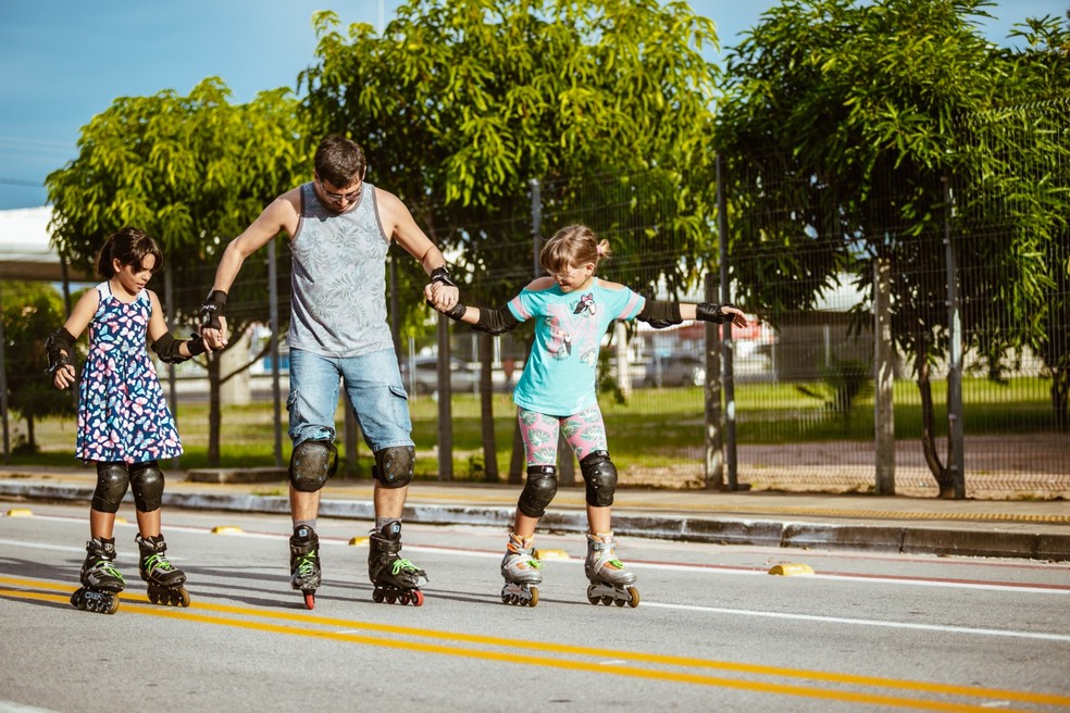 'Domingo na Arena' oferece aluguel de patins e carros elétricos para crianças neste fim de semana em Natal (Foto: Brunno Martins)