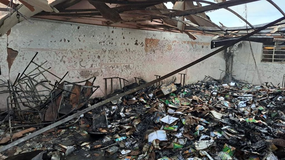 Sala ficou destruída em escola em Ponta Porã (MS). — Foto: Reprodução