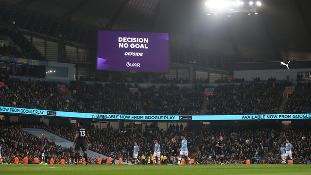 Manchester City 2 x 1 Everton  Campeonato Inglês: melhores momentos