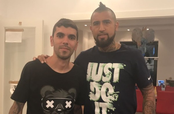 Brasileiro Vai A Alemanha Para Tattoos Em Craques E Faz Ate Mascara Para Vidal Veja Vale Do Paraiba Regiao Ge
