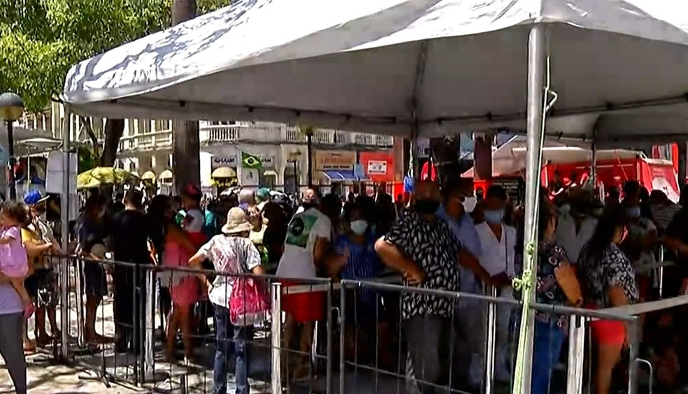 Último dia de atendimento presencial do Feirão Limpa Nome da Serasa em 2021, em Fortaleza, teve movimento intenso. — Foto: Reprodução