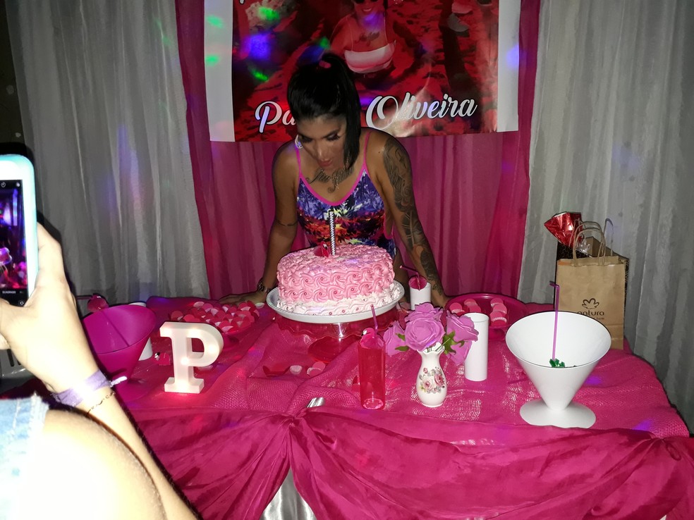 Foto de Patricia em sua festa de aniversário, momentos antes de crime — Foto: Arquivo Pessoal