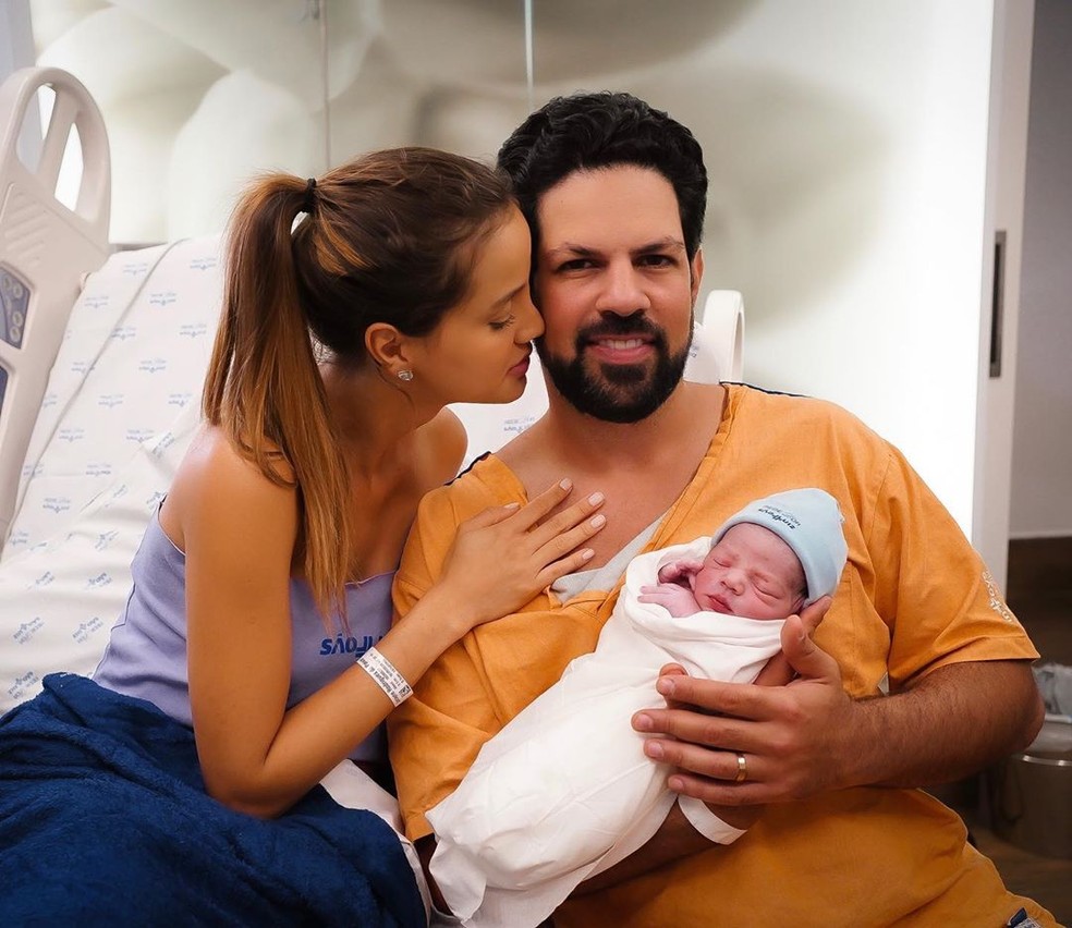 Sorocaba anuncia nascimento do primeiro filho, Theo — Foto: Reprodução/Instagram