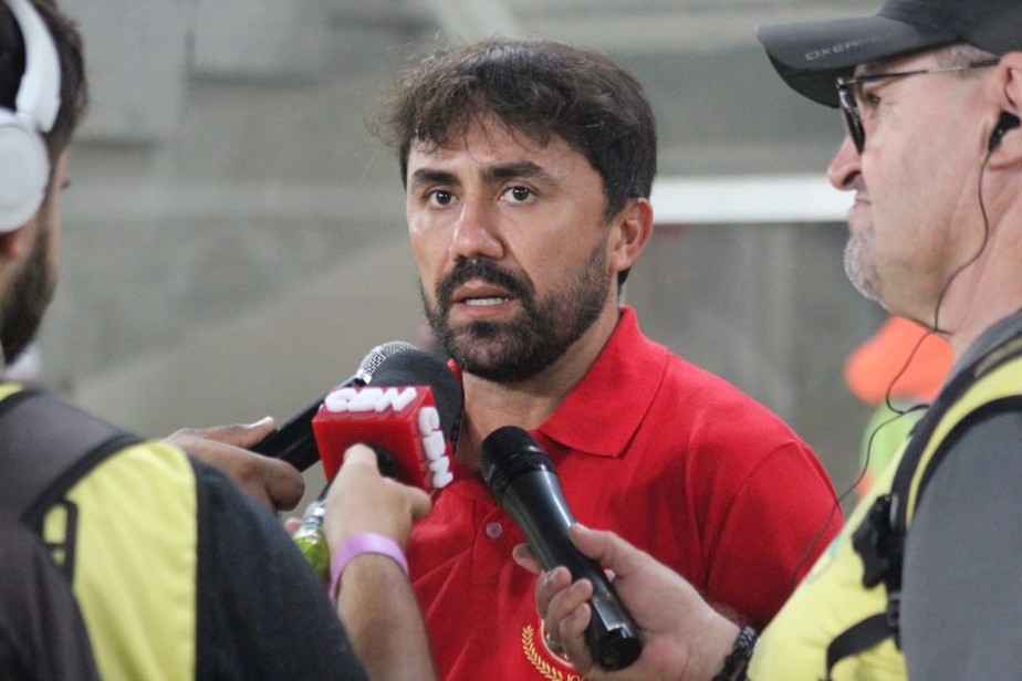 Luizinho Lopes deixa o comando do AmÃ©rica-RN apÃ³s vitÃ³ria sobre o ForÃ§a e Luz