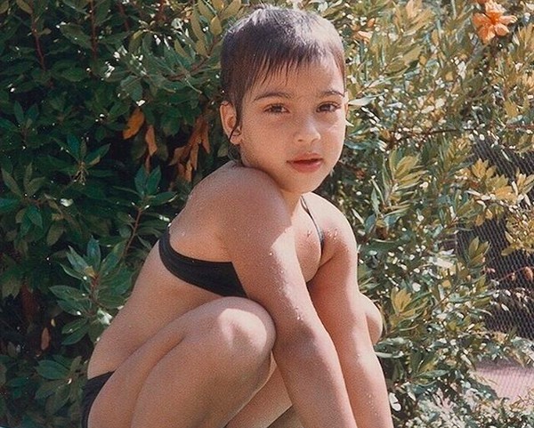 A foto de infância de Kim Kardashian compartilhada pela socialite nas redes sociais (Foto: Instagram)